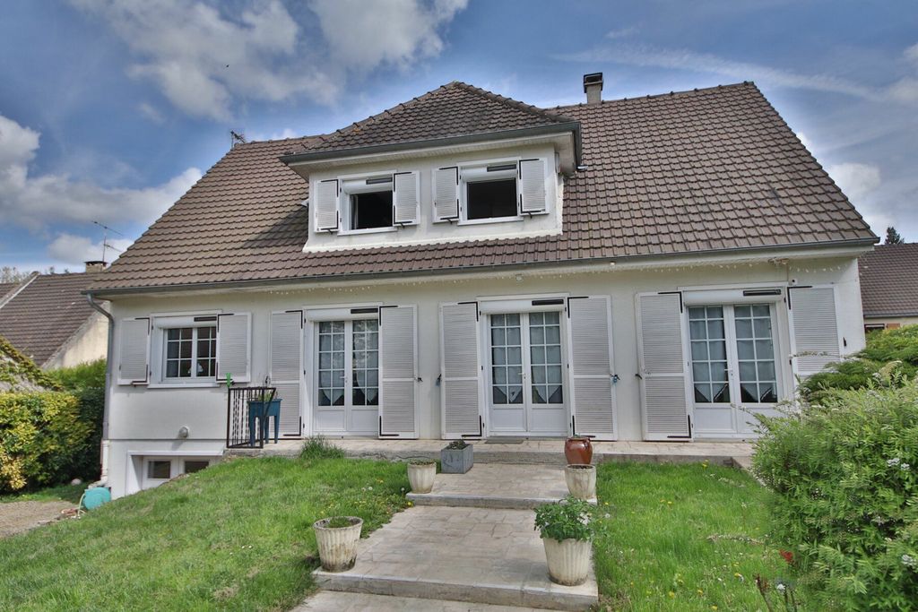 Achat maison à vendre 4 chambres 135 m² - Crézancy