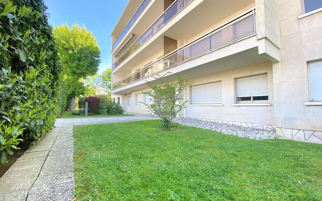 Achat appartement à vendre 2 pièces 55 m² - Nogent-sur-Marne