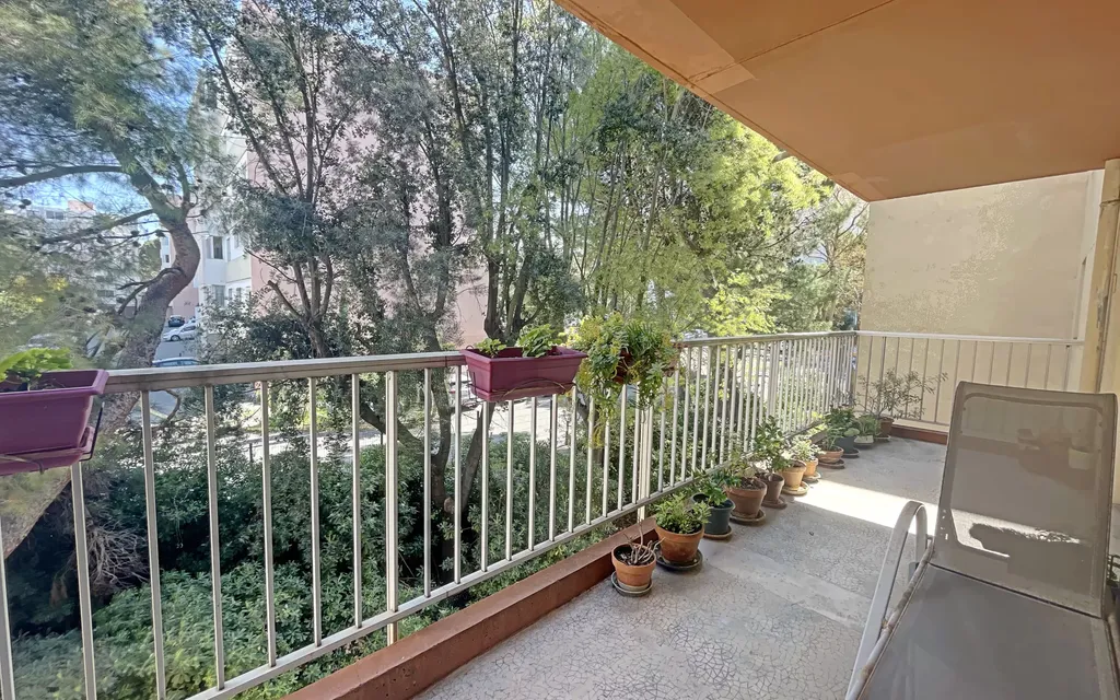 Achat appartement à vendre 4 pièces 103 m² - Marseille 8ème arrondissement