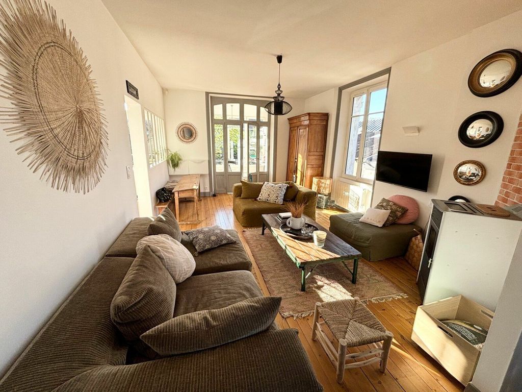 Achat maison à vendre 6 chambres 330 m² - Guérande