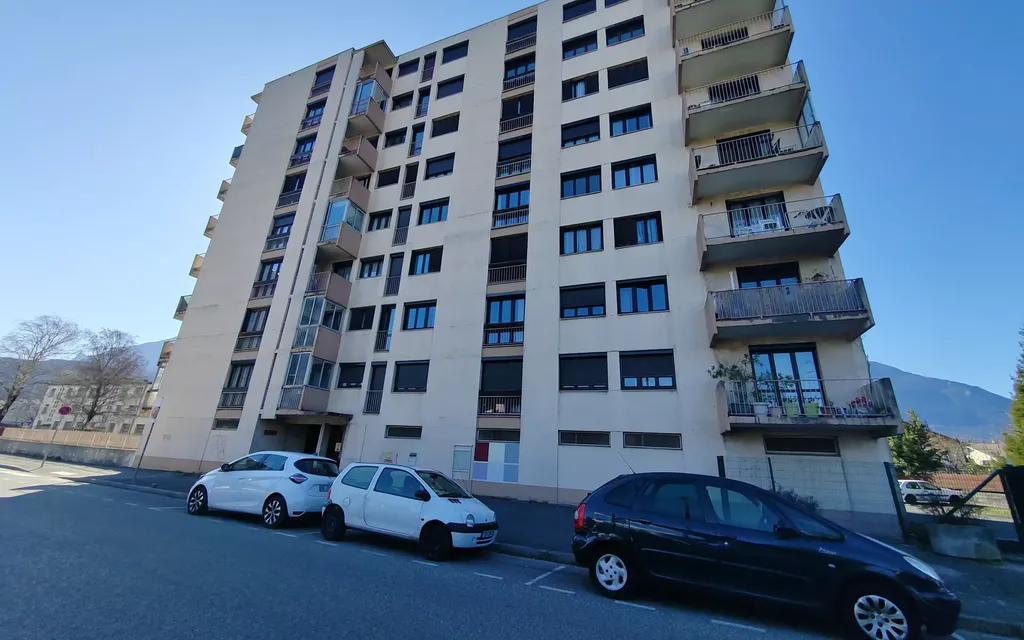 Achat appartement à vendre 4 pièces 105 m² - Fontaine