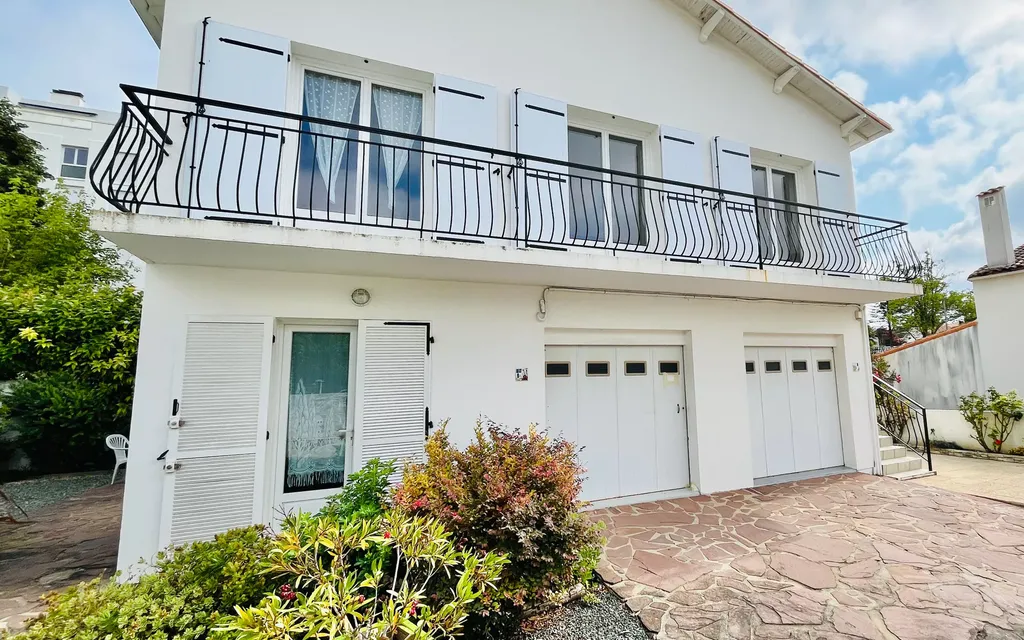 Achat appartement à vendre 3 pièces 74 m² - Royan