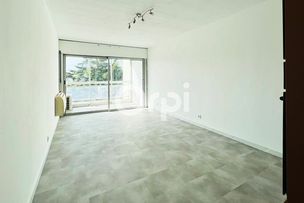 Achat appartement à vendre 3 pièces 52 m² - Mandelieu-la-Napoule