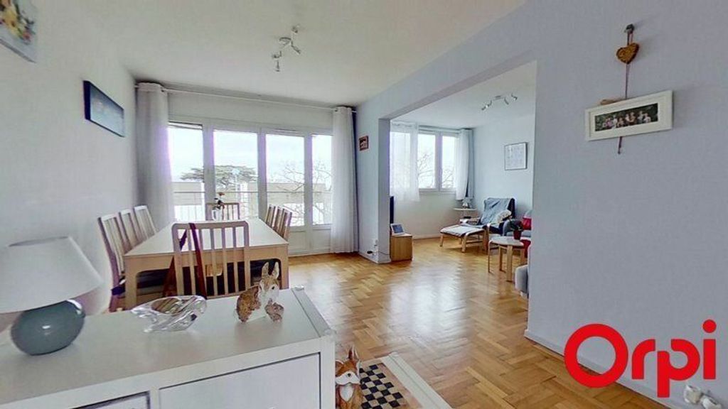 Achat appartement à vendre 5 pièces 97 m² - Sainte-Foy-lès-Lyon