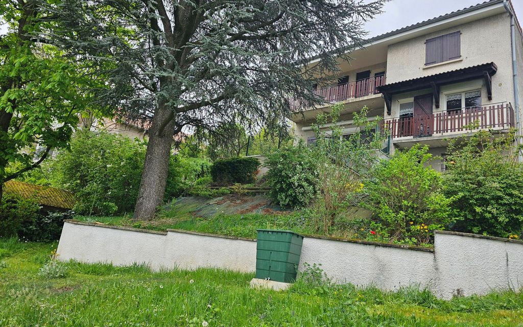 Achat maison à vendre 3 chambres 152 m² - Saint-Étienne