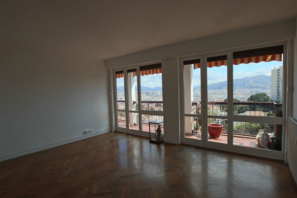 Achat appartement à vendre 4 pièces 80 m² - Marseille 8ème arrondissement