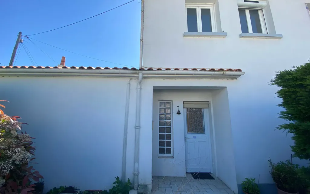 Achat maison à vendre 4 chambres 108 m² - La Rochelle