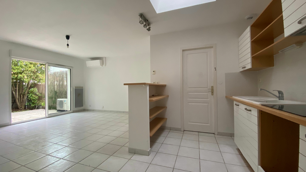 Achat maison à vendre 2 chambres 58 m² - La Rochelle