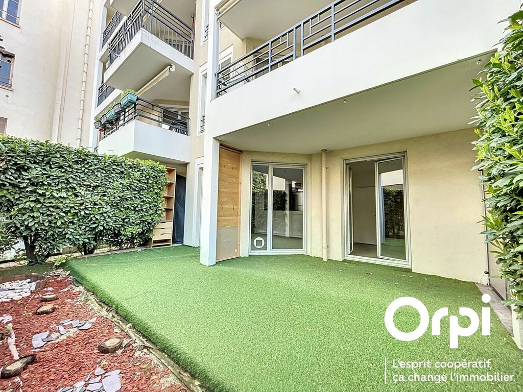 Achat appartement à vendre 3 pièces 79 m² - Lyon 6ème arrondissement