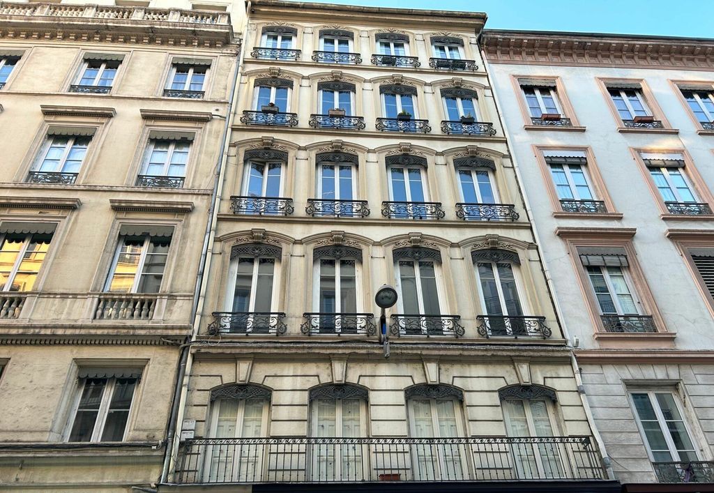 Achat appartement à vendre 3 pièces 69 m² - Lyon 2ème arrondissement