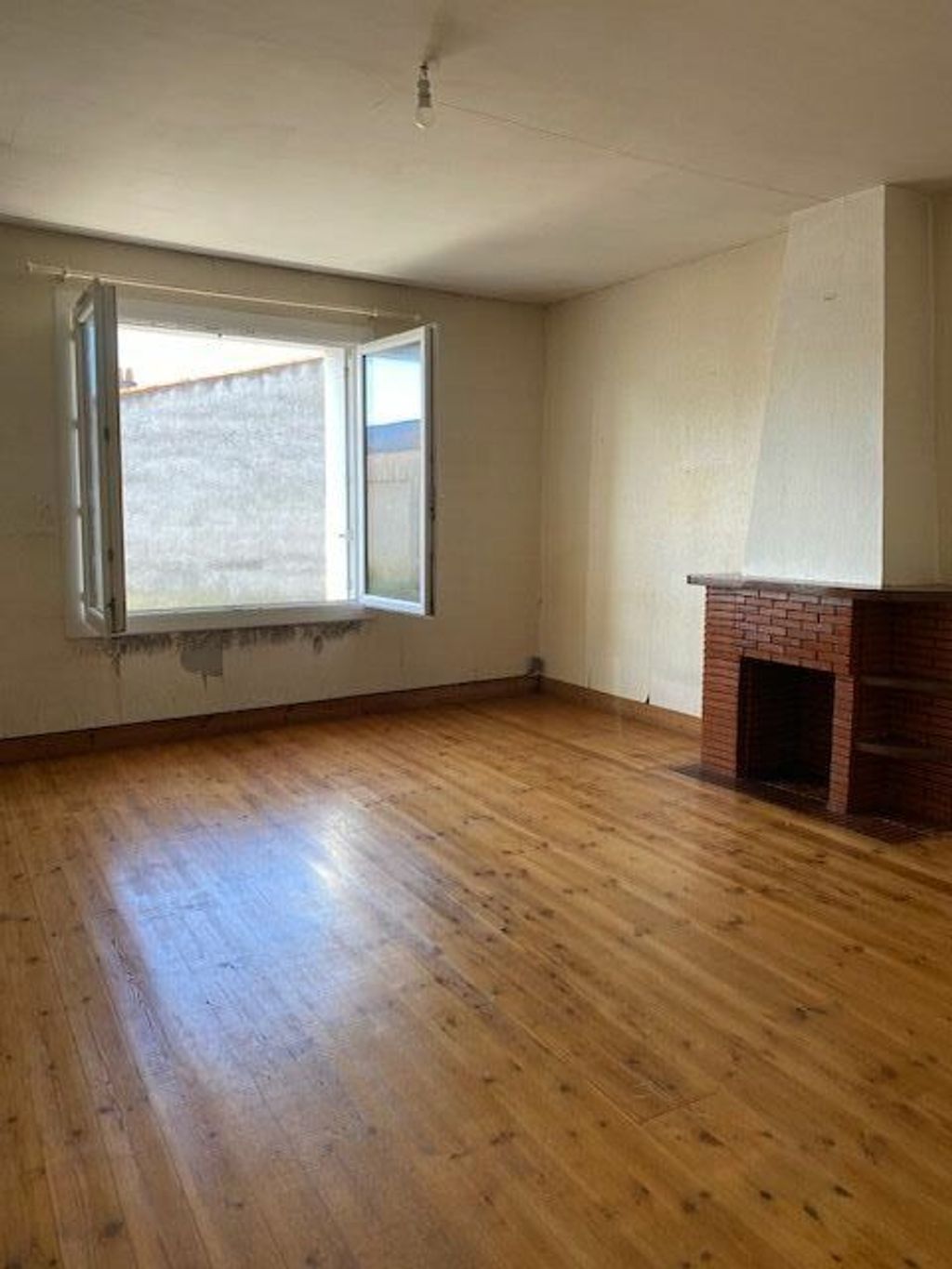 Achat maison à vendre 2 chambres 82 m² - Rochefort