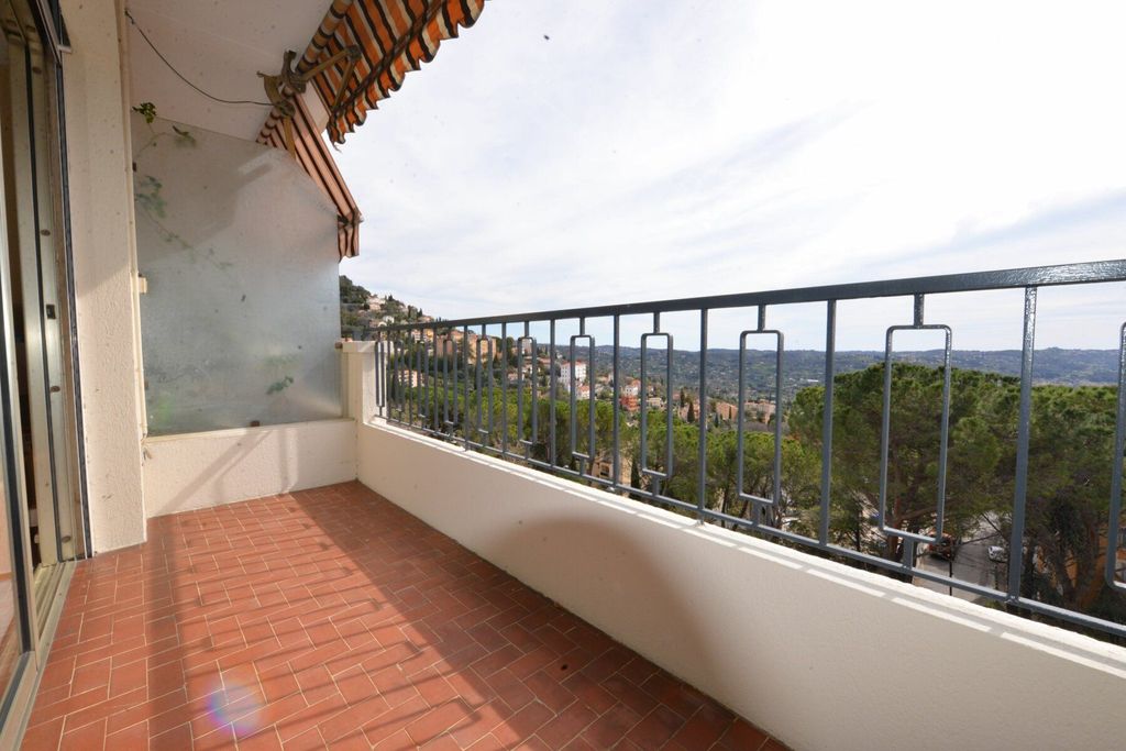 Achat appartement à vendre 4 pièces 79 m² - Grasse