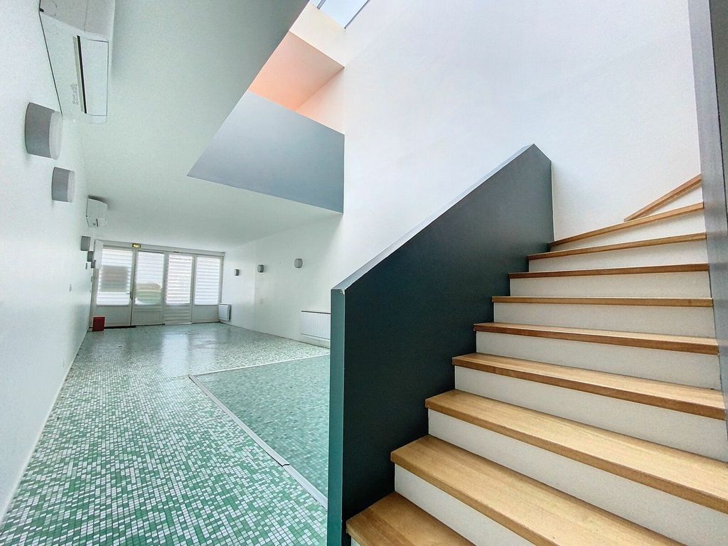 Achat maison à vendre 3 chambres 140 m² - La Rochelle