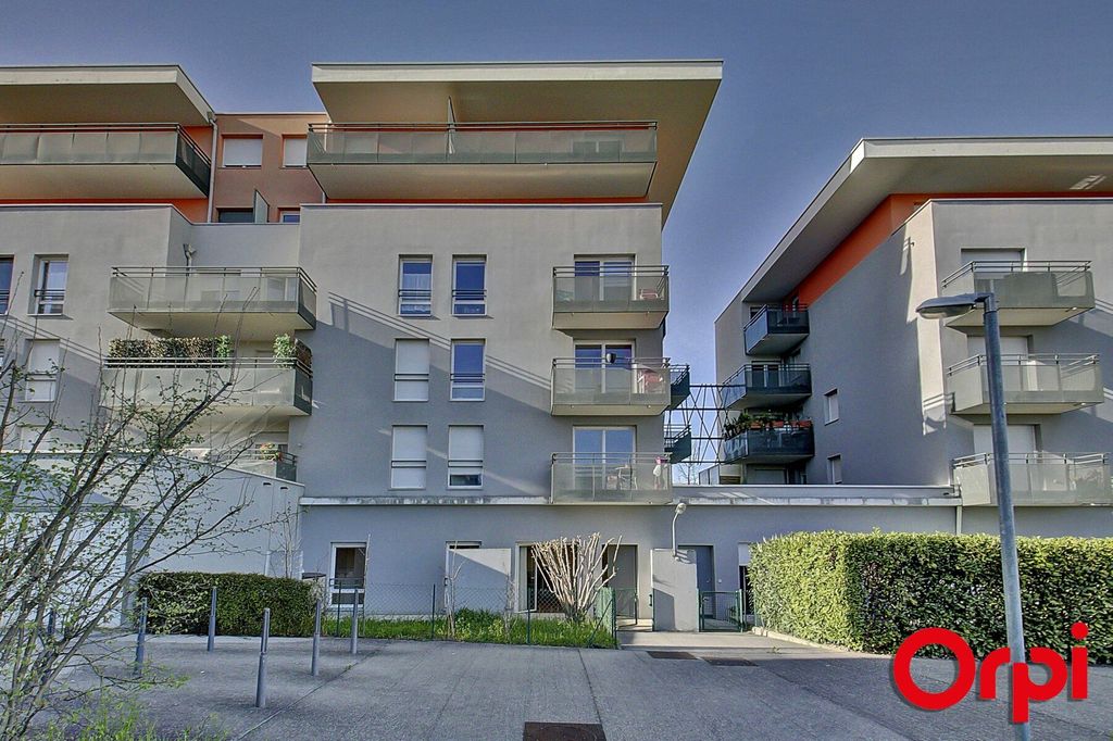 Achat appartement à vendre 3 pièces 64 m² - L'Isle-d'Abeau