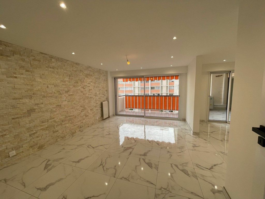 Achat appartement à vendre 4 pièces 121 m² - Cagnes-sur-Mer
