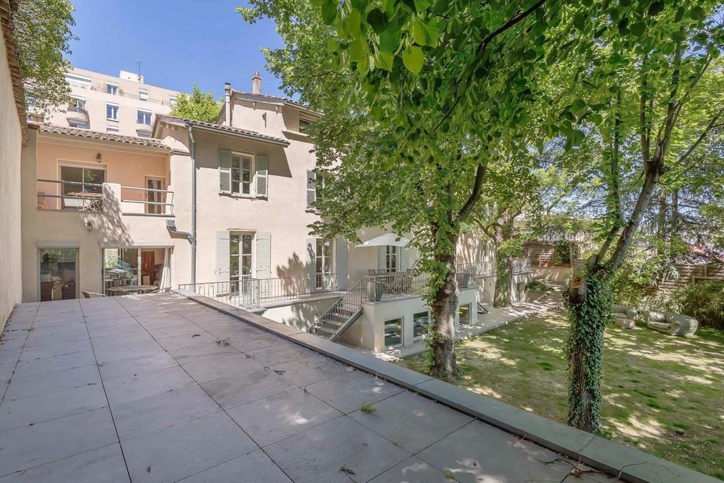 Achat maison à vendre 4 chambres 254 m² - Lyon 4ème arrondissement