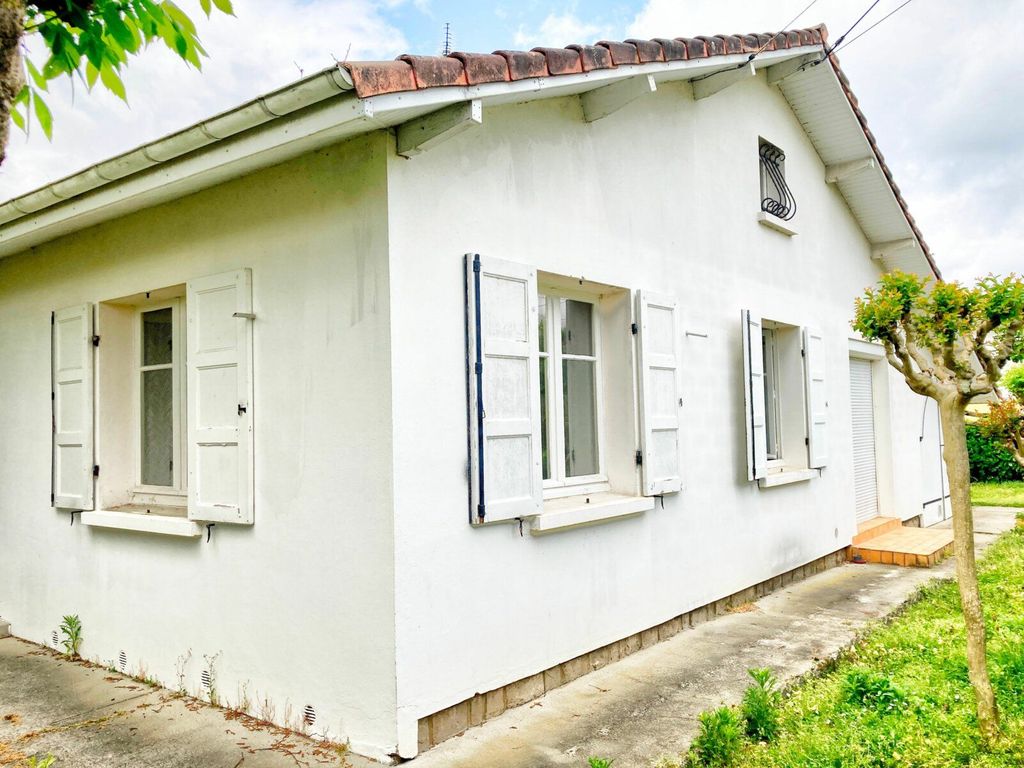 Achat maison à vendre 3 chambres 97 m² - Mont-de-Marsan