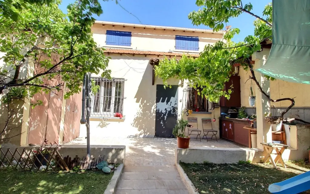 Achat maison à vendre 3 chambres 85 m² - Marseille 10ème arrondissement