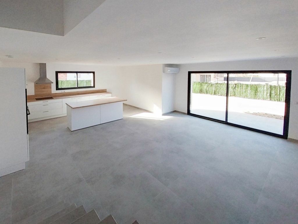 Achat maison à vendre 4 chambres 125 m² - Pomérols