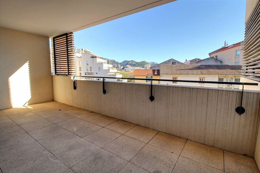 Achat appartement à vendre 3 pièces 61 m² - Marseille 10ème arrondissement