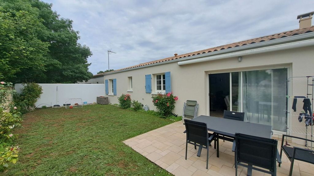 Achat maison à vendre 3 chambres 100 m² - Dompierre-sur-Mer