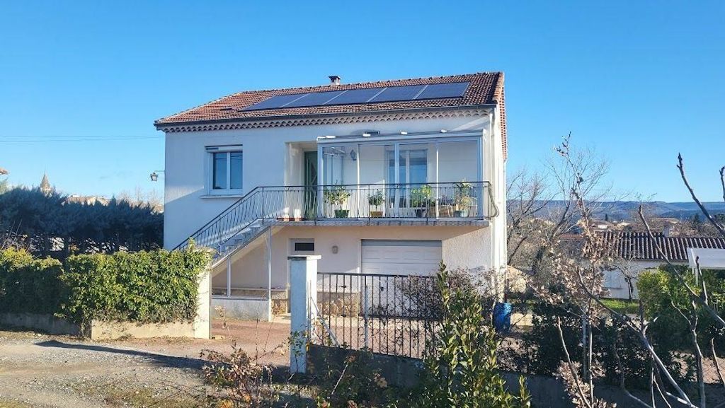 Achat maison à vendre 5 chambres 130 m² - Saint-Étienne-de-Fontbellon