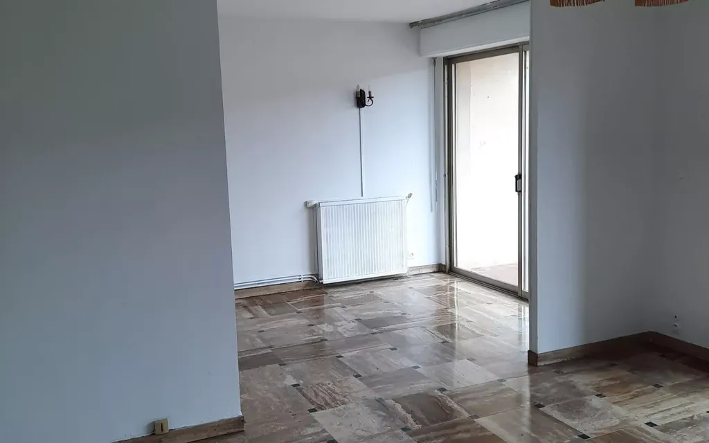 Achat appartement à vendre 4 pièces 85 m² - Lunel