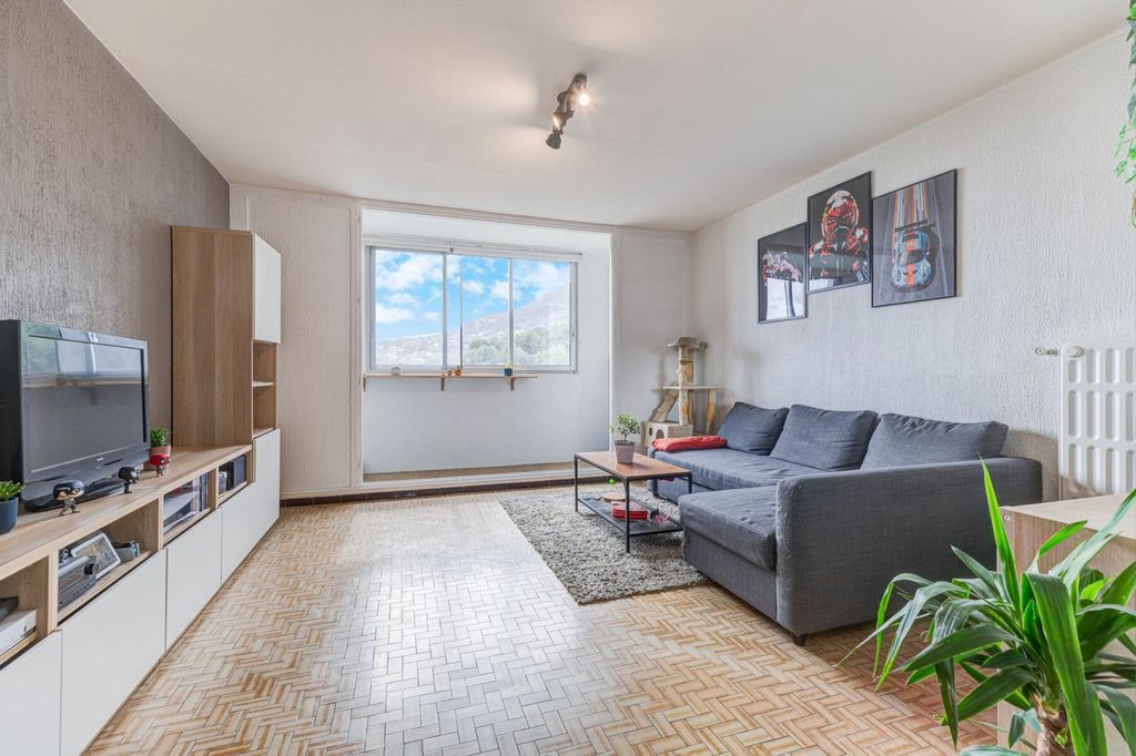 Achat appartement à vendre 3 pièces 64 m² - Carros