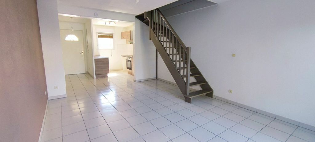 Achat appartement à vendre 3 pièces 61 m² - La Salvetat-Saint-Gilles