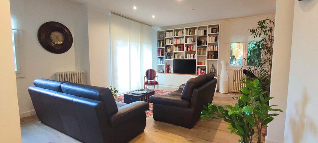 Achat maison à vendre 4 chambres 132 m² - Nîmes