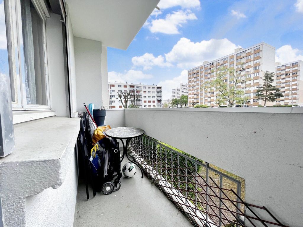 Achat appartement à vendre 4 pièces 71 m² - Vandœuvre-lès-Nancy