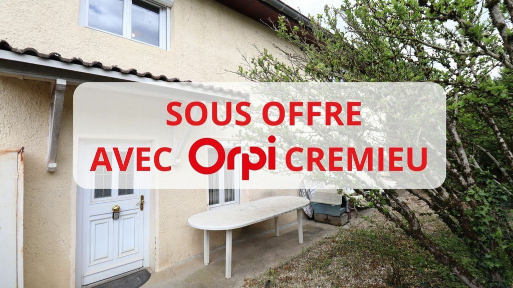 Achat maison à vendre 3 chambres 96 m² - Saint-Romain-de-Jalionas