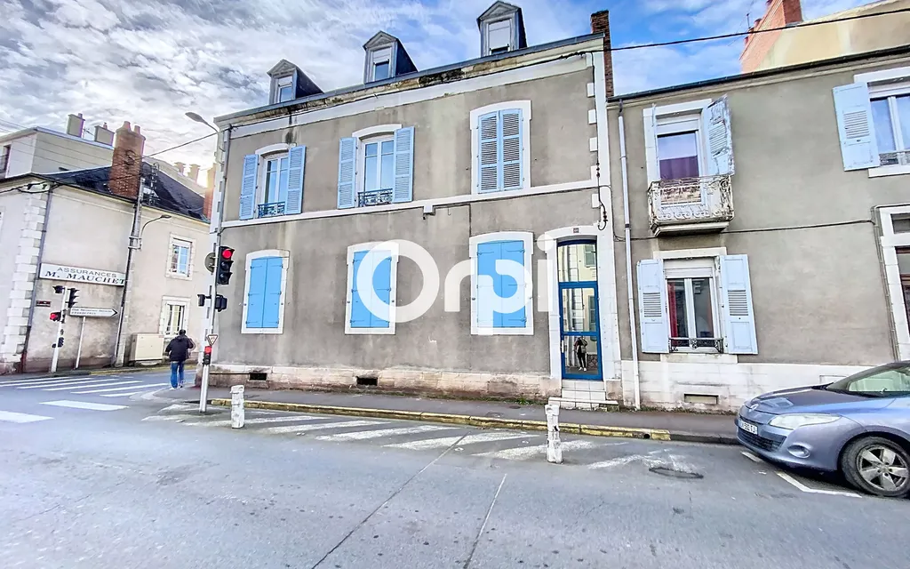 Achat maison à vendre 7 chambres 260 m² - Montluçon