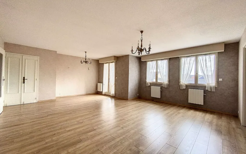 Achat appartement à vendre 5 pièces 164 m² - Montluçon