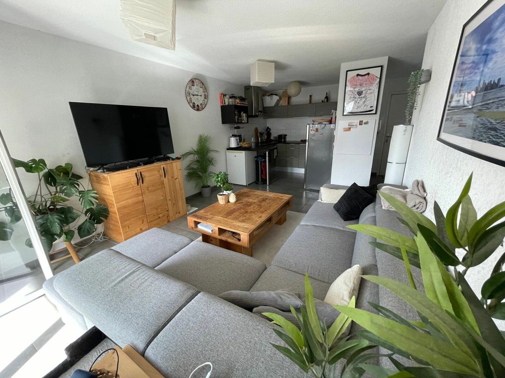 Achat appartement à vendre 2 pièces 46 m² - Saint-Vincent-de-Tyrosse
