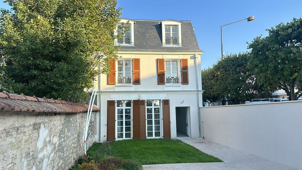 Achat maison à vendre 4 chambres 135 m² - Rueil-Malmaison