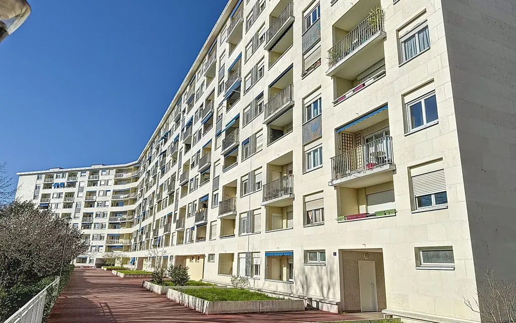 Achat appartement à vendre 4 pièces 97 m² - Tours