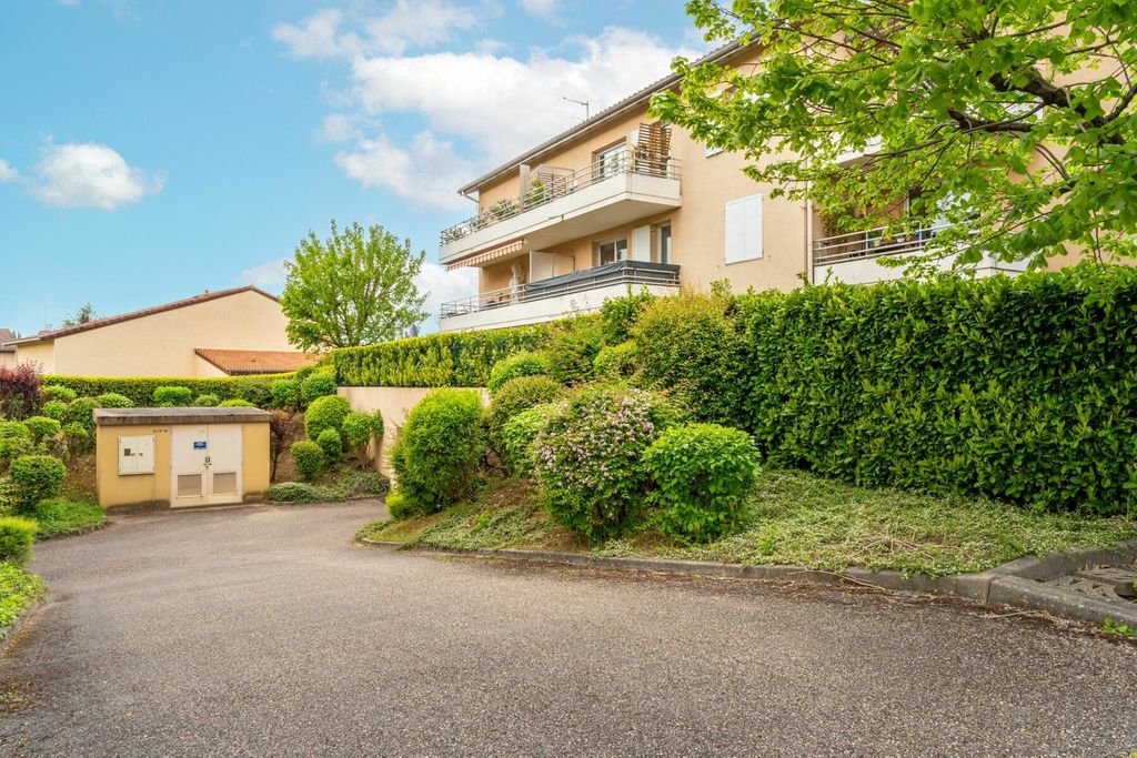 Achat appartement à vendre 4 pièces 82 m² - Villefranche-sur-Saône
