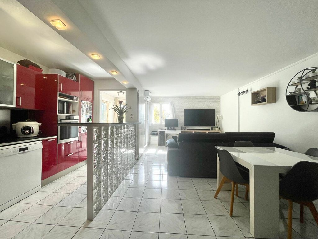 Achat appartement à vendre 4 pièces 76 m² - Nice