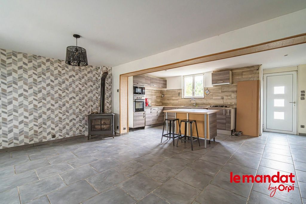Achat maison à vendre 4 chambres 119 m² - Laon