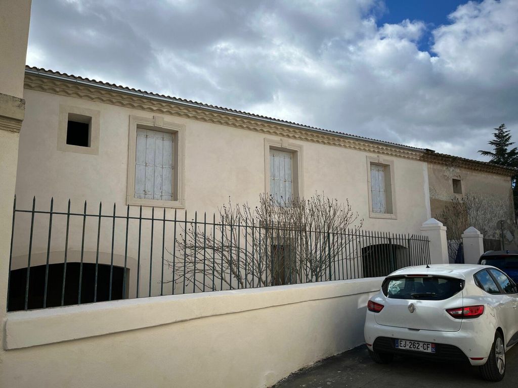 Achat maison à vendre 3 chambres 132 m² - Saint-Brès