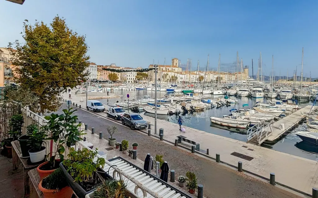 Achat appartement à vendre 3 pièces 53 m² - La Ciotat