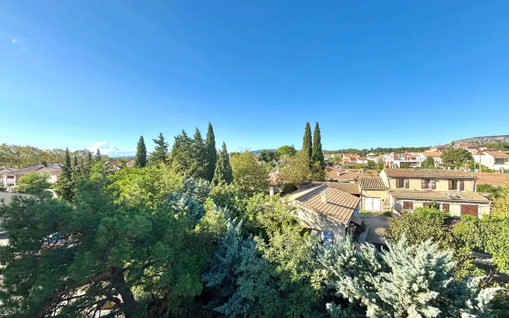 Achat appartement à vendre 4 pièces 86 m² - Salon-de-Provence