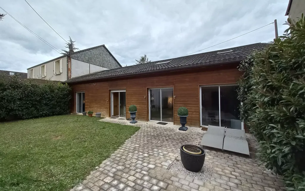 Achat maison à vendre 4 chambres 150 m² - Bourges