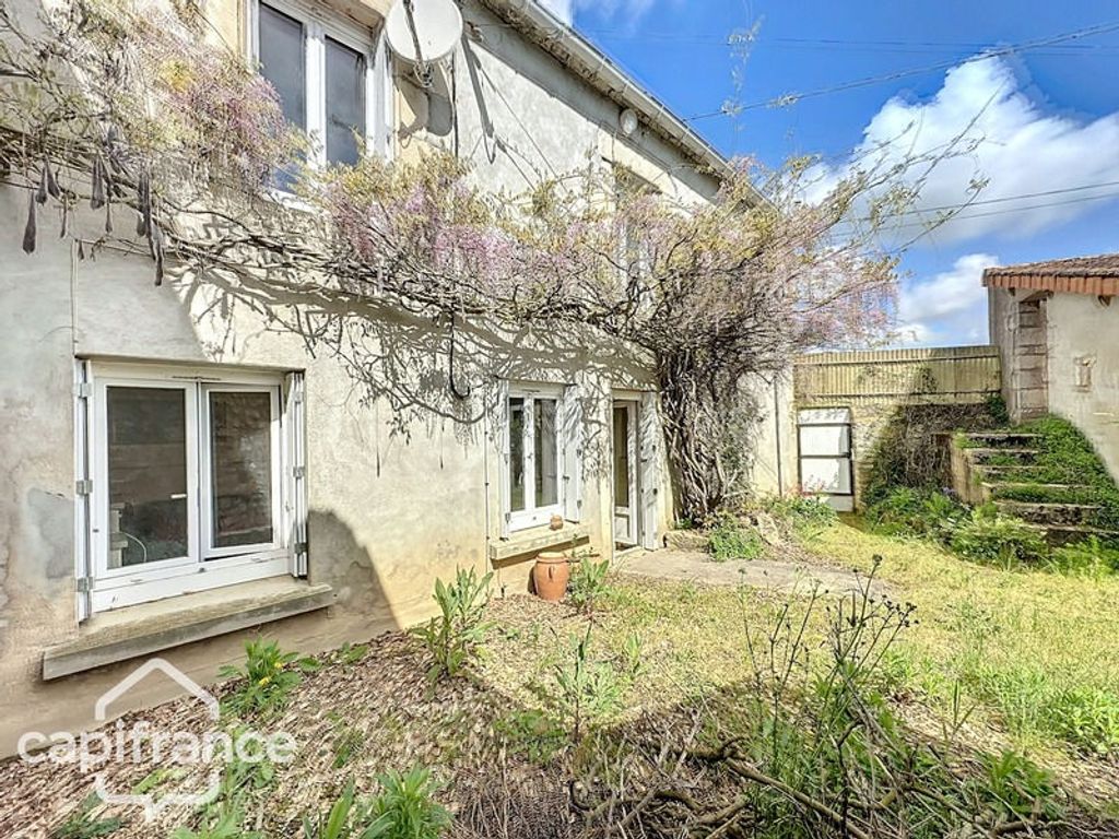 Achat maison à vendre 3 chambres 103 m² - Taizé-Maulais