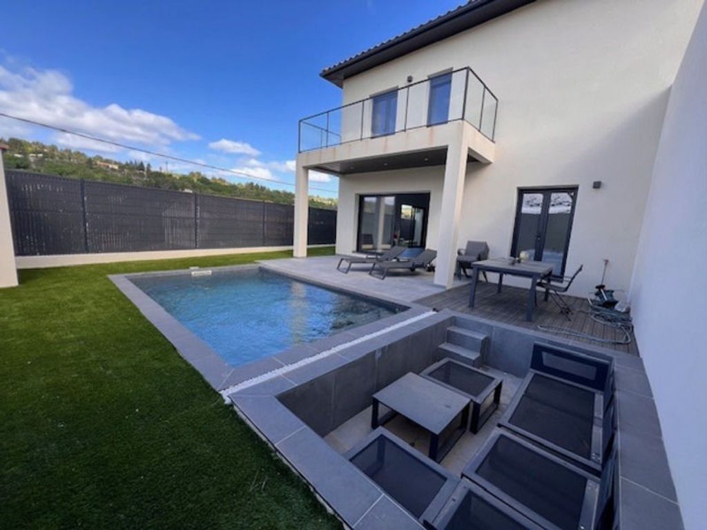 Achat maison à vendre 4 chambres 145 m² - Clermont-l'Hérault