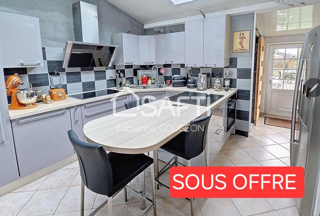 Achat maison à vendre 2 chambres 90 m² - Angoulême