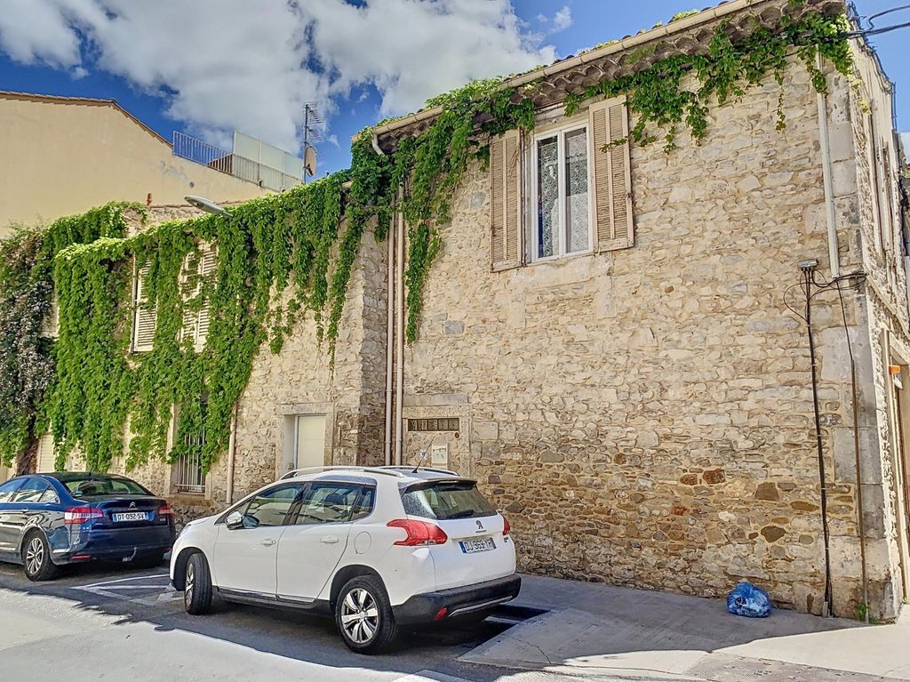 Achat maison à vendre 3 chambres 114 m² - Nîmes