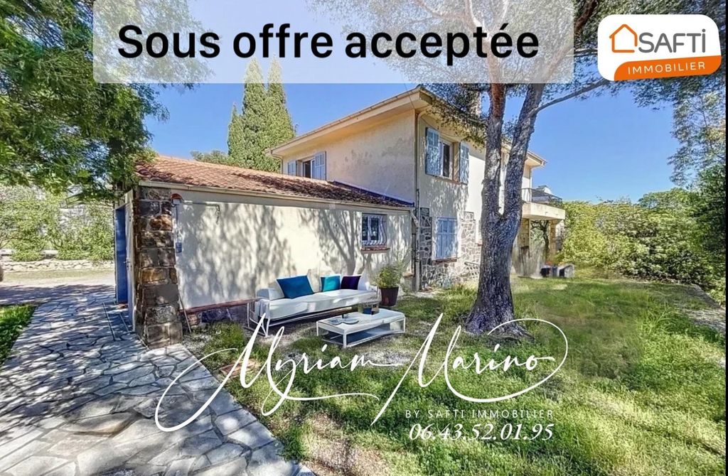 Achat maison à vendre 5 chambres 144 m² - Fréjus