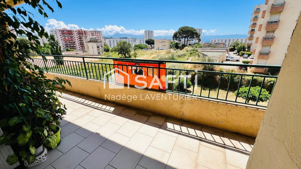 Achat appartement à vendre 4 pièces 103 m² - Ajaccio